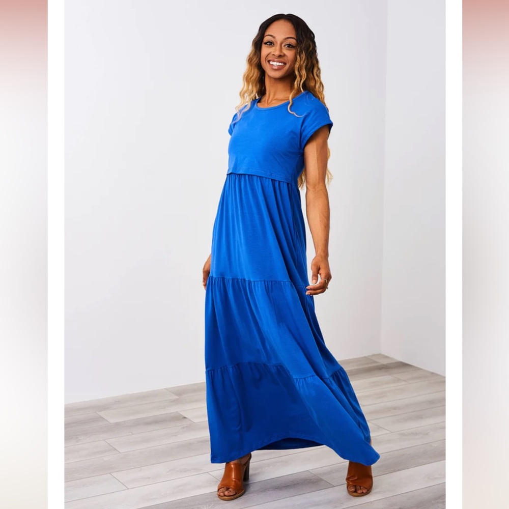 Latched mama breastfeeding dress. Blue, size Medium.